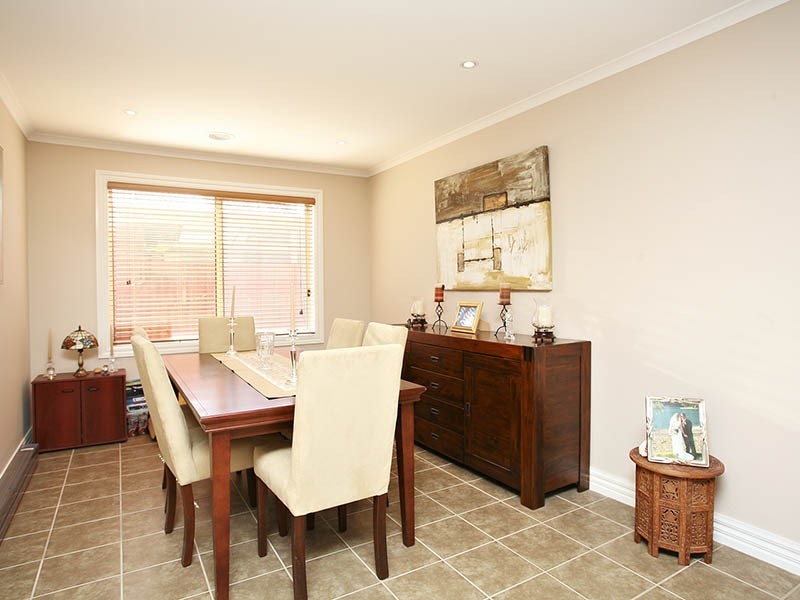 5 Sapphire Mews, Skye VIC 3977