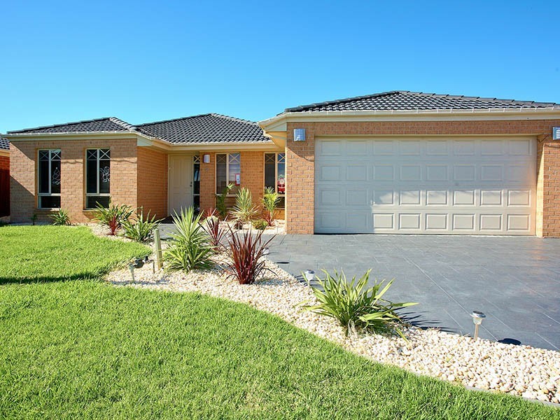 5 Sapphire Mews, Skye VIC 3977