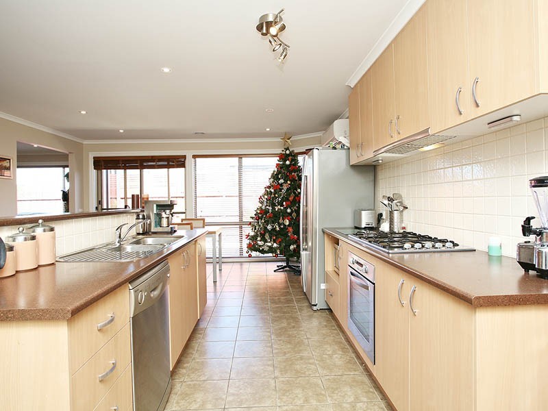 5 Sapphire Mews, Skye VIC 3977