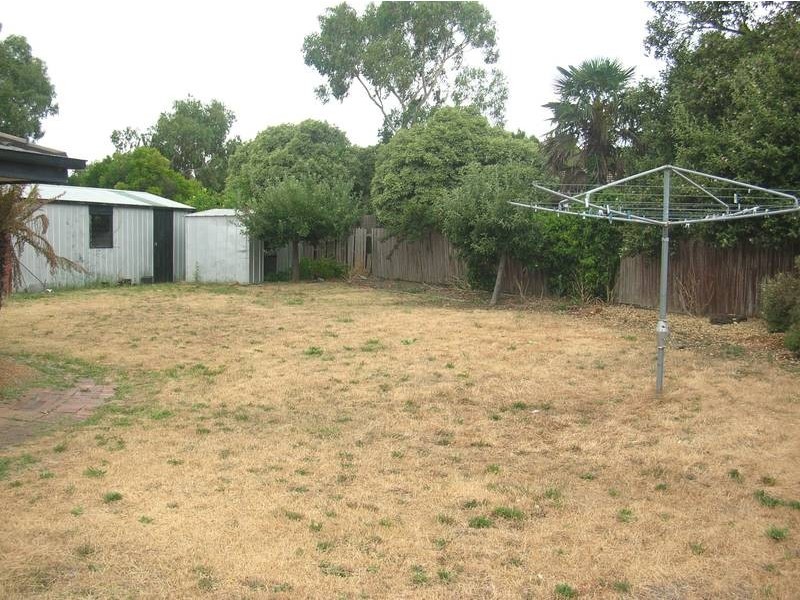 6 Frobisher Court, Frankston VIC 3199