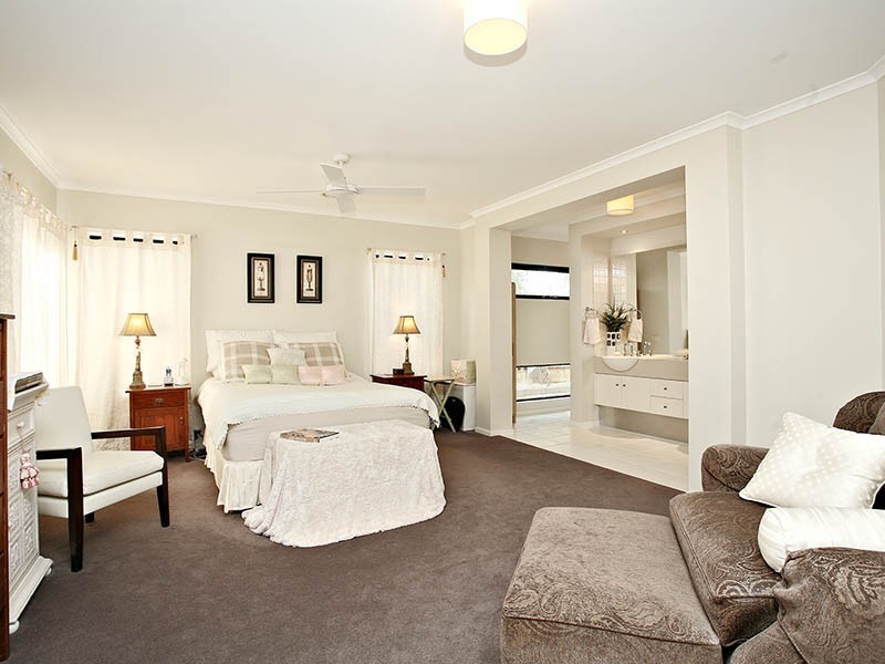 11 Collina Court, Langwarrin VIC 3910