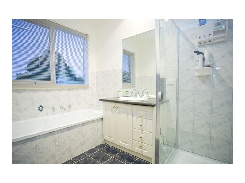 168 Mt Eliza Way, Mount Eliza VIC 3930