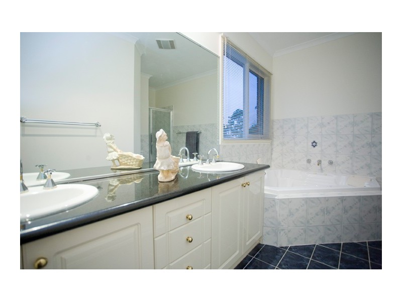 168 Mt Eliza Way, Mount Eliza VIC 3930