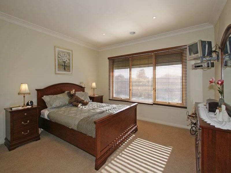 56 Eel Race Road, Seaford VIC 3198