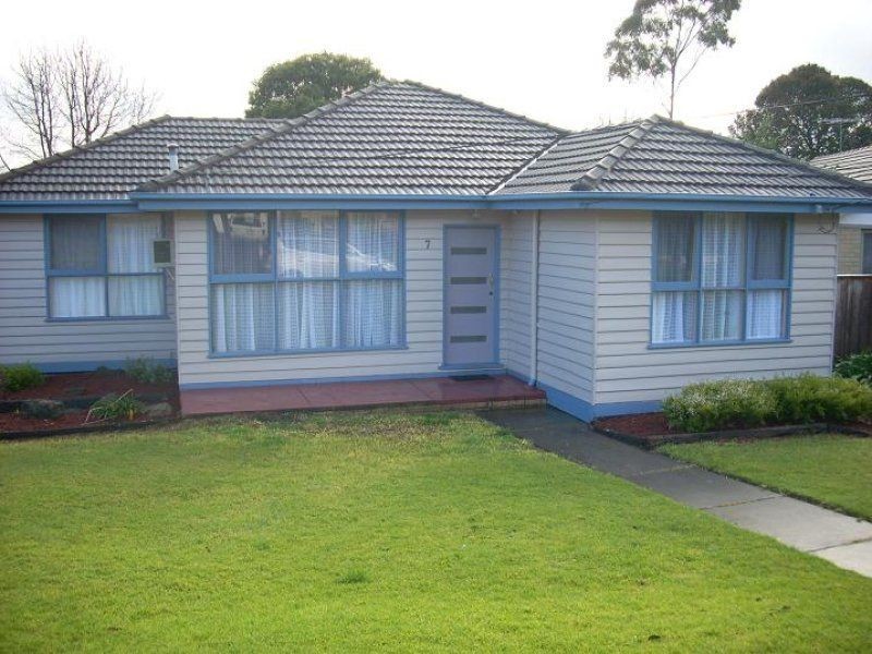 7 Woorilla Court, Frankston VIC 3199
