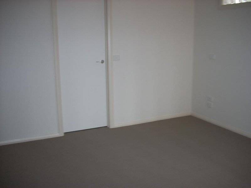 3 & 4, 10 Robinia Street, Frankston VIC 3199