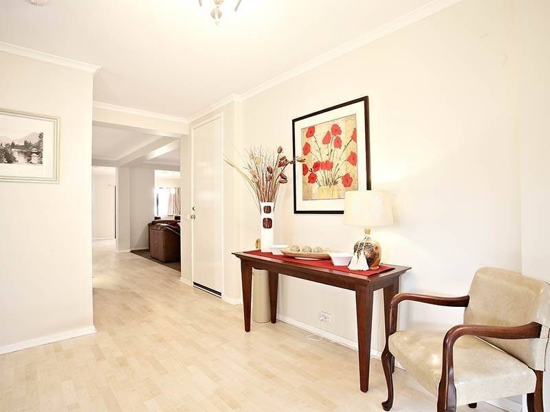 11 Collina Court, Langwarrin VIC 3910