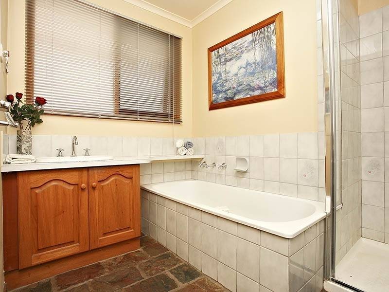 69 Warrawee Circuit, Frankston VIC 3199
