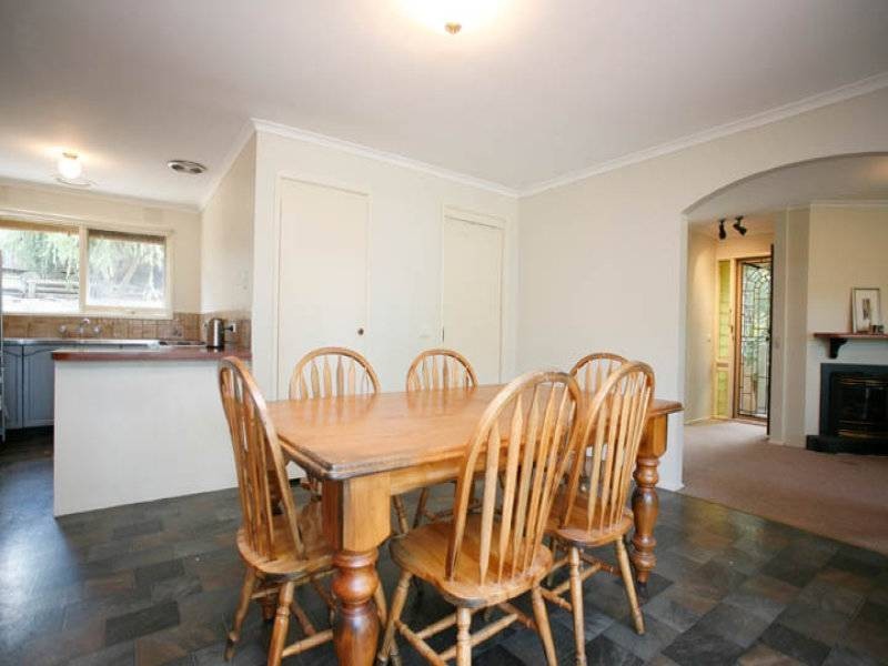 42 Woolston Drive, Frankston South VIC 3199