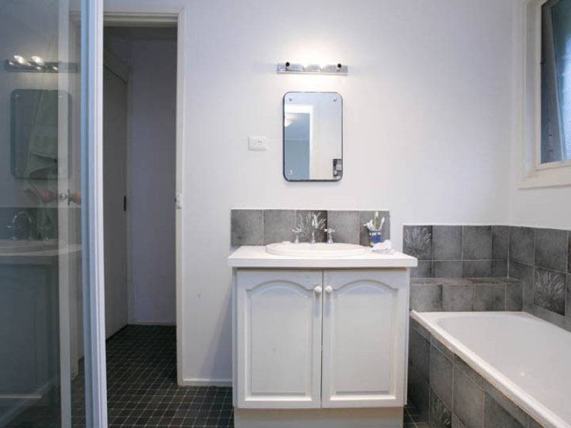 42 Woolston Drive, Frankston South VIC 3199