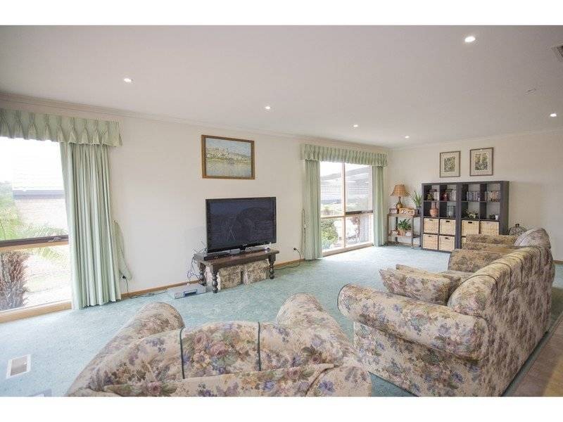 6 Stevens Road, Langwarrin VIC 3910