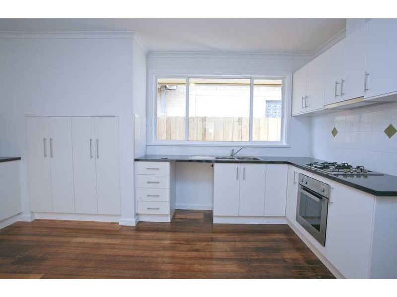 2 Corlett Street, Frankston VIC 3199