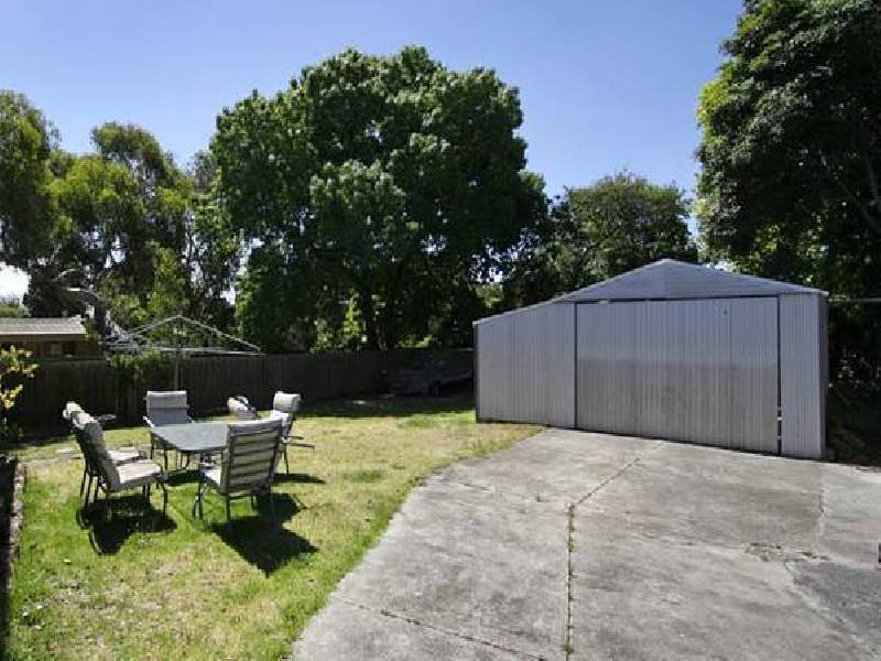 Coprosma Avenue, Frankston VIC 3199