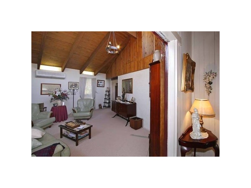 Coprosma Avenue, Frankston VIC 3199