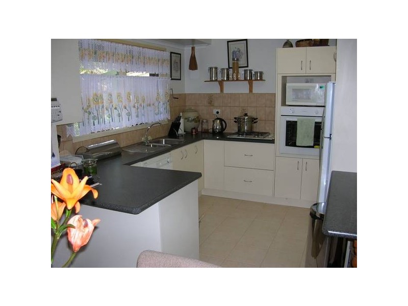 Coprosma Avenue, Frankston VIC 3199