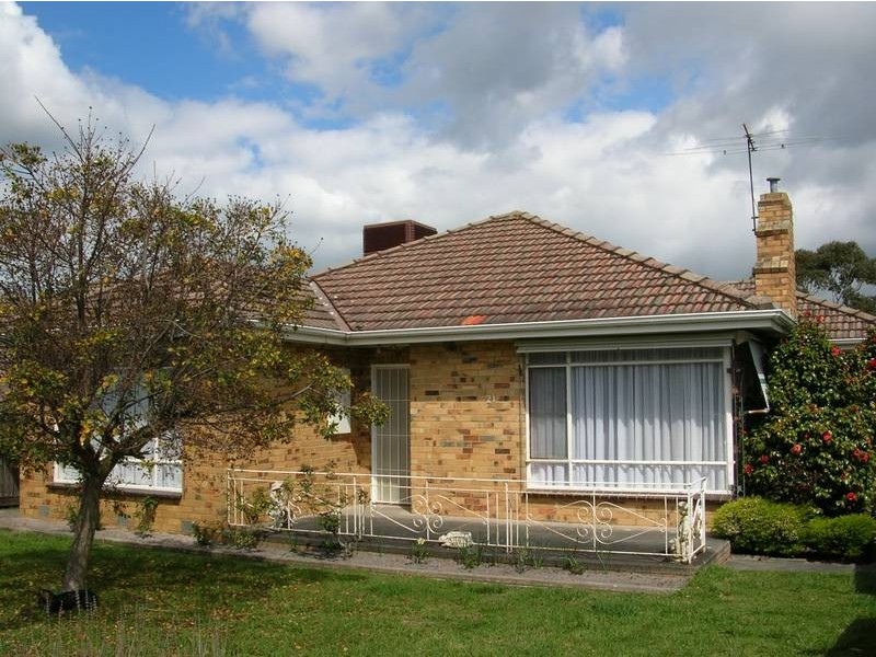 21 Macorna Street, Frankston VIC 3199
