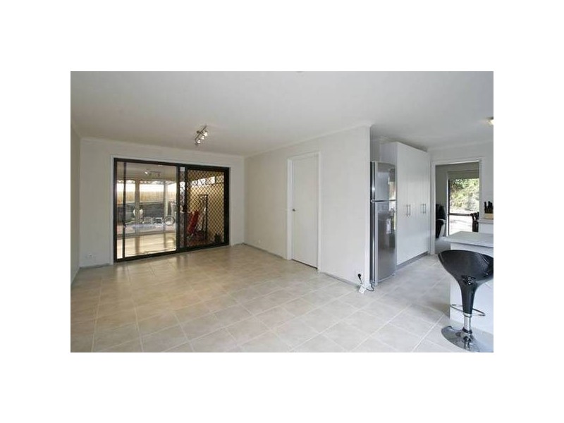 4 Chantilly Court, Frankston VIC 3199