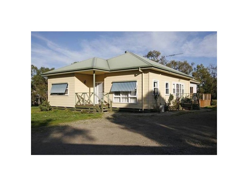 105 Weeroona Road, Langwarrin South VIC 3911