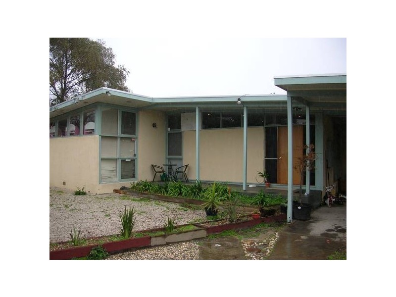 Camden Court, Frankston VIC 3199