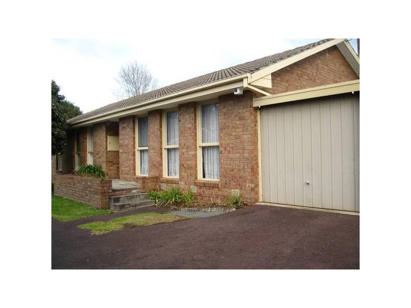 Roberts Street, Frankston VIC 3199