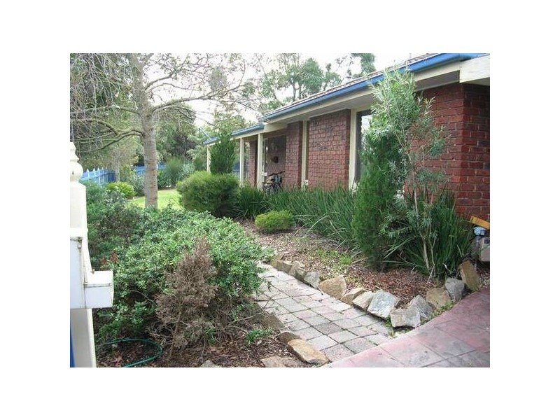 Macrosty Court, Frankston VIC 3199