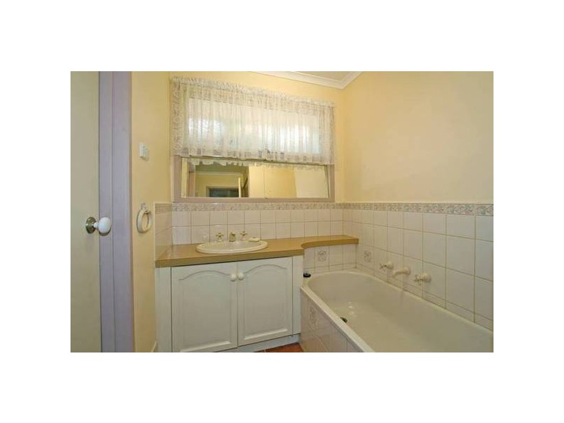 Onkara Street, Frankston VIC 3199