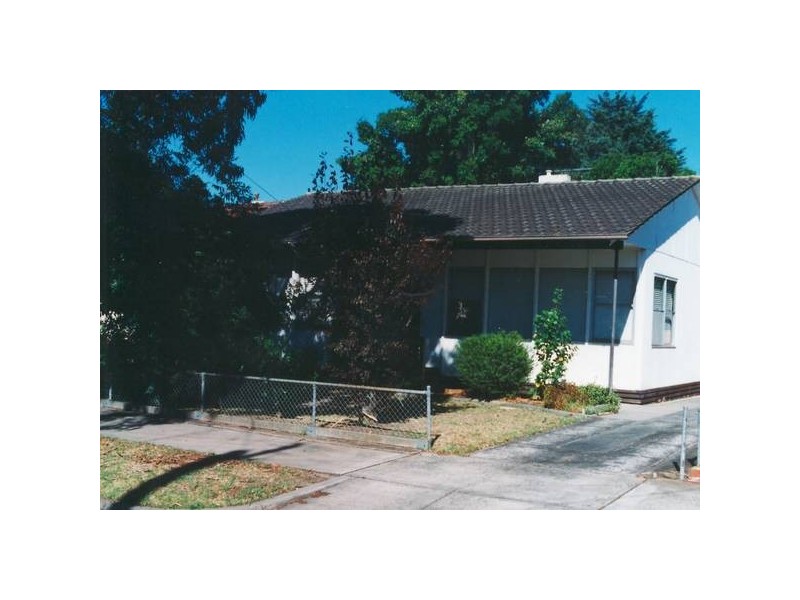 6 Hickory Cresecent, Frankston North VIC 3200