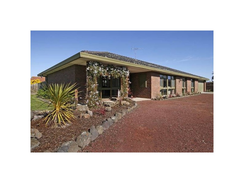 83 Granite Drive, Langwarrin VIC 3910