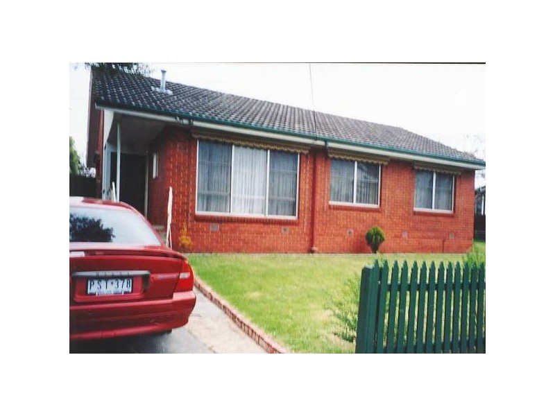 2 Aleppo Crescent, Frankston North VIC 3200