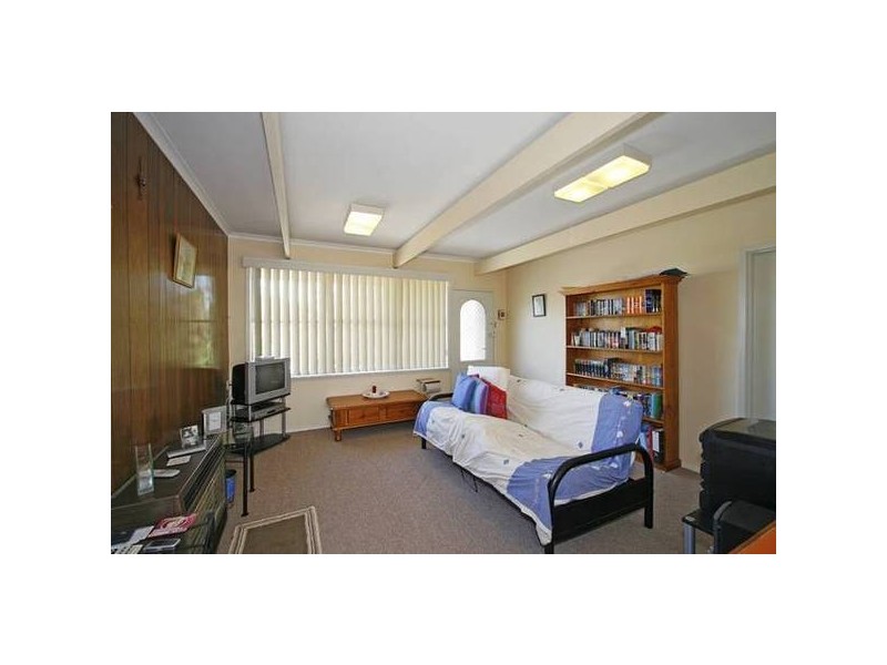 96&96A Excelsior Drive, Frankston North VIC 3200