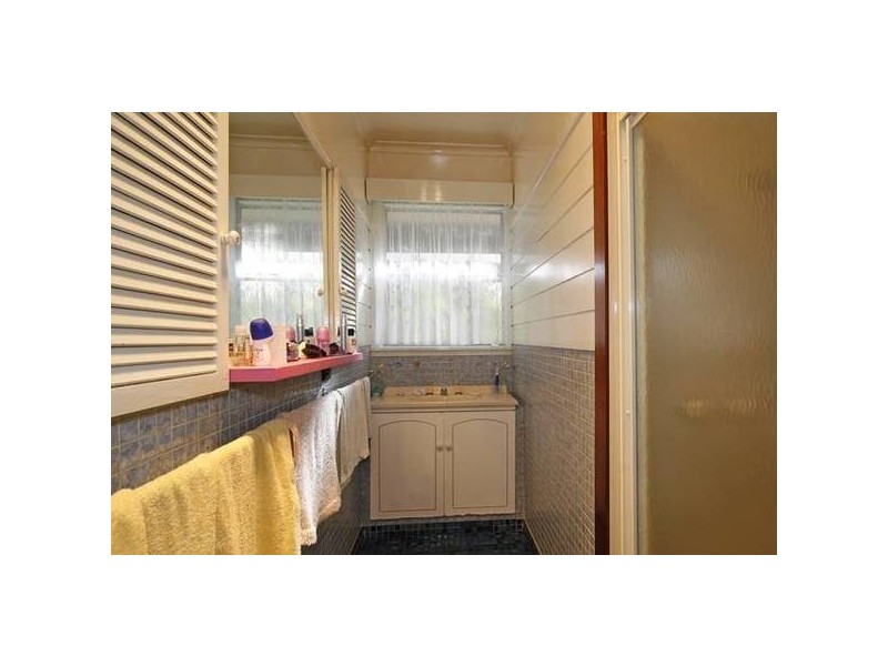 96&96A Excelsior Drive, Frankston North VIC 3200