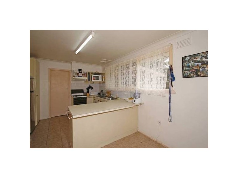 4 Rex Street, Frankston VIC 3199