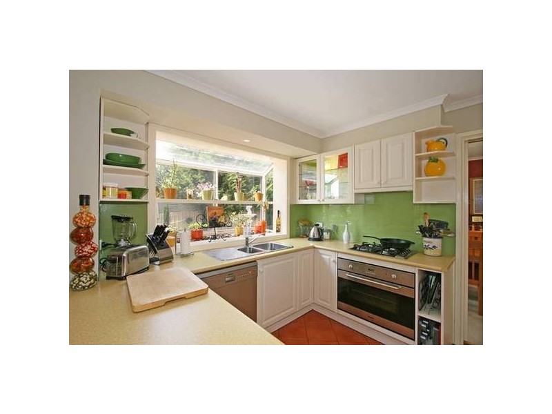 6 Apollo Court, Frankston VIC 3199