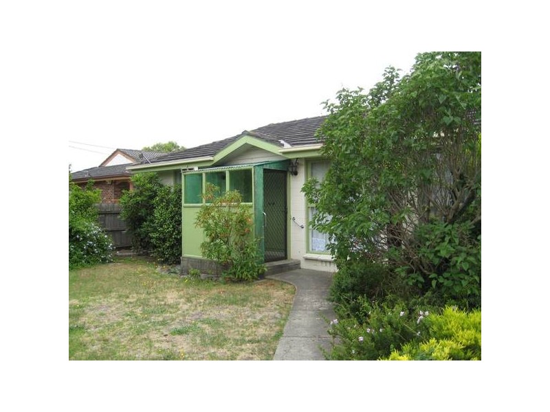 8 Fellowes Street, Seaford VIC 3198