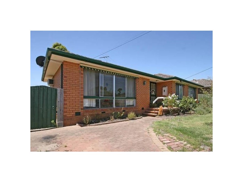 33 Alexander Cres, Frankston VIC 3199