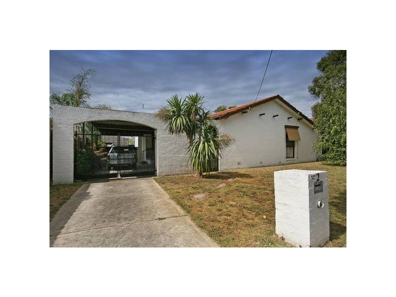 2 Owen Close, Frankston VIC 3199