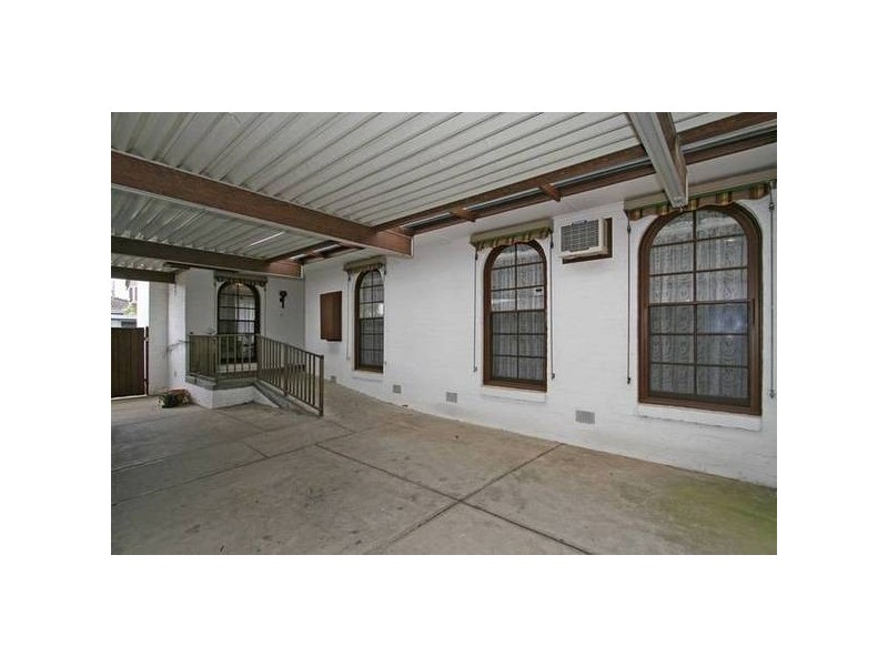 2 Owen Close, Frankston VIC 3199