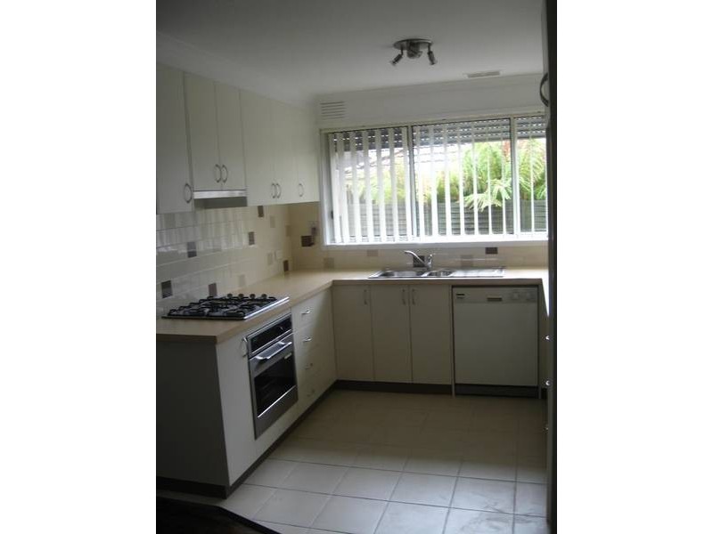 2/8 Coogee Avenue, Frankston VIC 3199