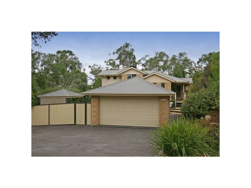 38 Eumeralla Grove, Mount Eliza VIC 3930
