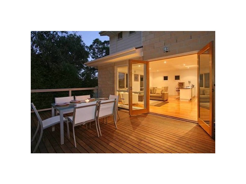 38 Eumeralla Grove, Mount Eliza VIC 3930