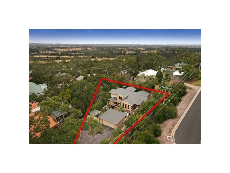 38 Eumeralla Grove, Mount Eliza VIC 3930