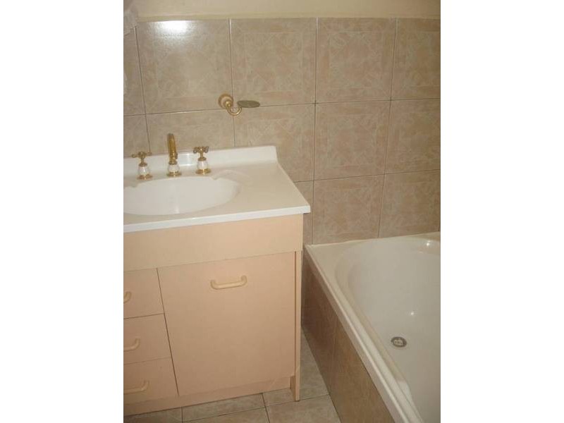 110 Tamarisk Drive, Frankston North VIC 3200