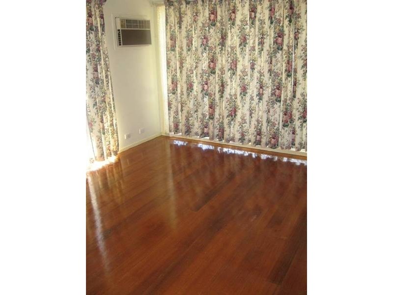 110 Tamarisk Drive, Frankston North VIC 3200