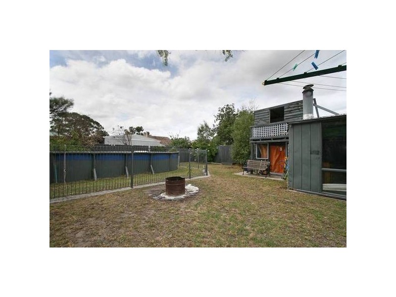 3 Burdett Street, Frankston North VIC 3200