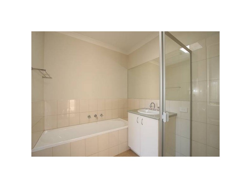 2/15 Cascade Street, Frankston VIC 3199
