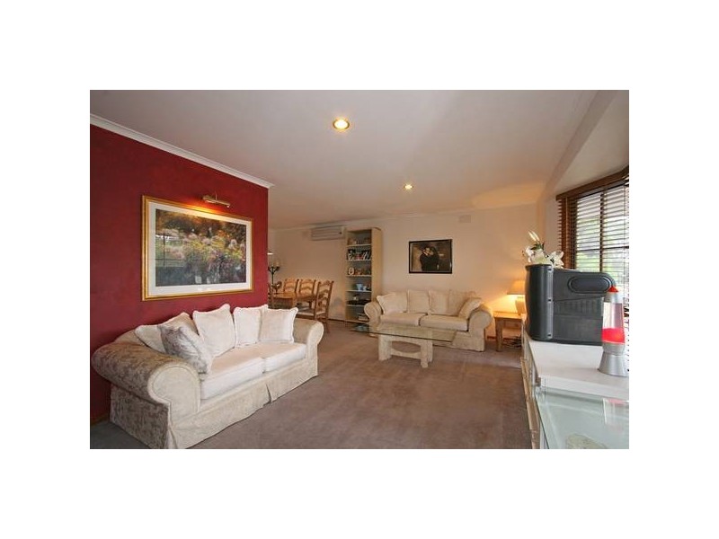 2 Alicia Court, Frankston VIC 3199