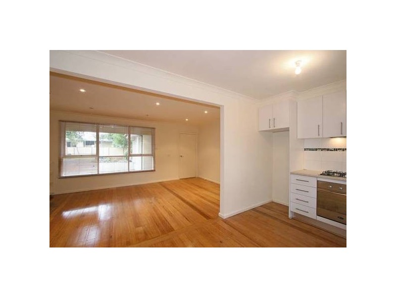 36 Coprosma Avenue, Frankston VIC 3199