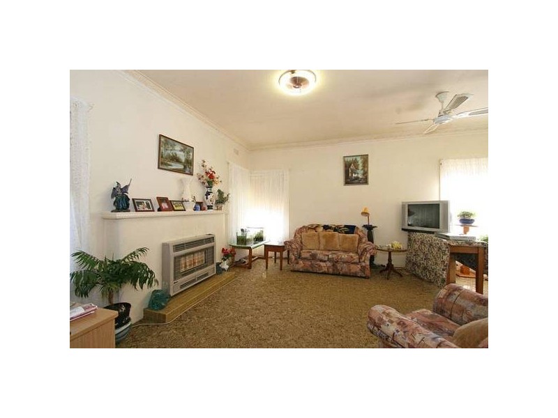 16 Lewis Street, Frankston VIC 3199