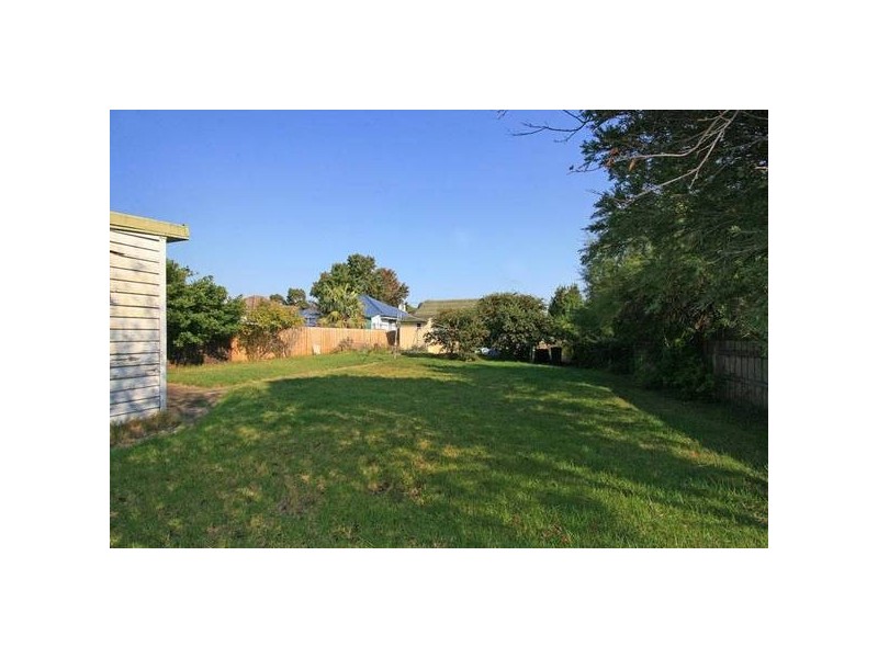 16 Lewis Street, Frankston VIC 3199