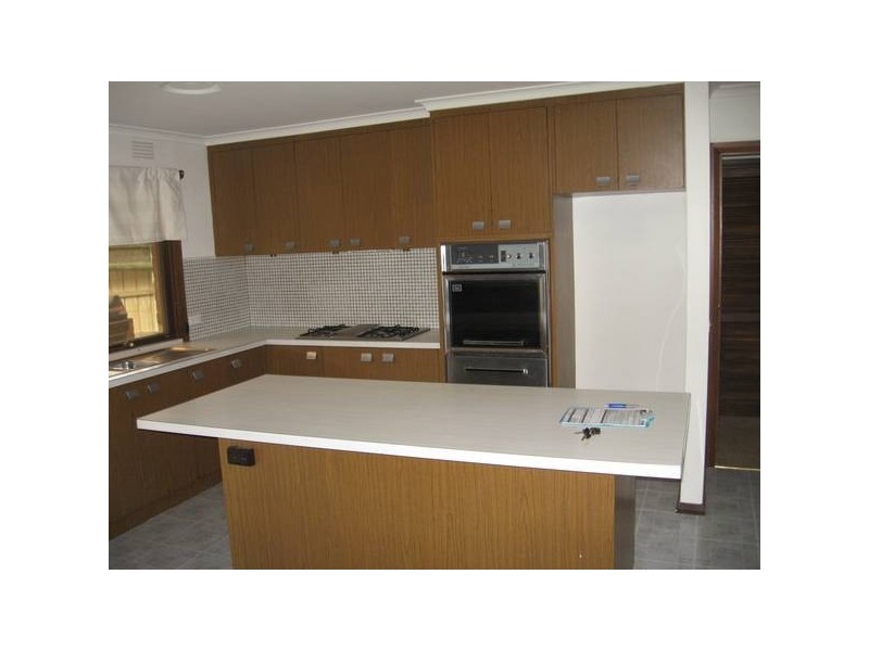 15 Catalina Court, Frankston VIC 3199